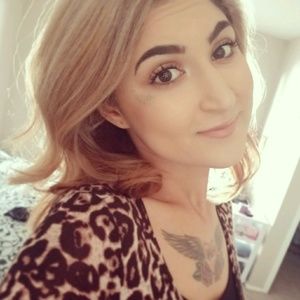 Meet your Posher, Aisha